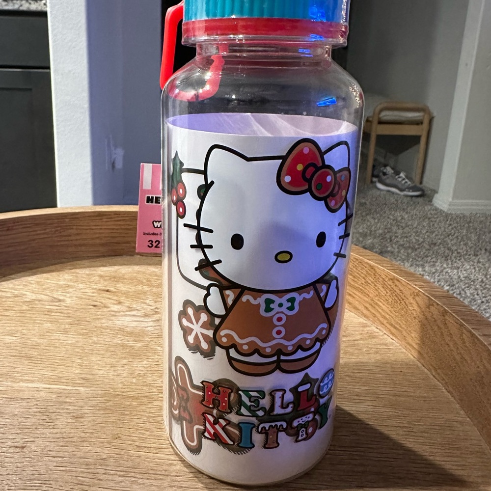 HELLO KITTY  gingerbread bottle with stickers